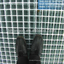 metal grid , metal flooring , metal walkway , metal floor
